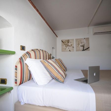 Hotel Tirreno Marina di Massa Eksteriør bilde